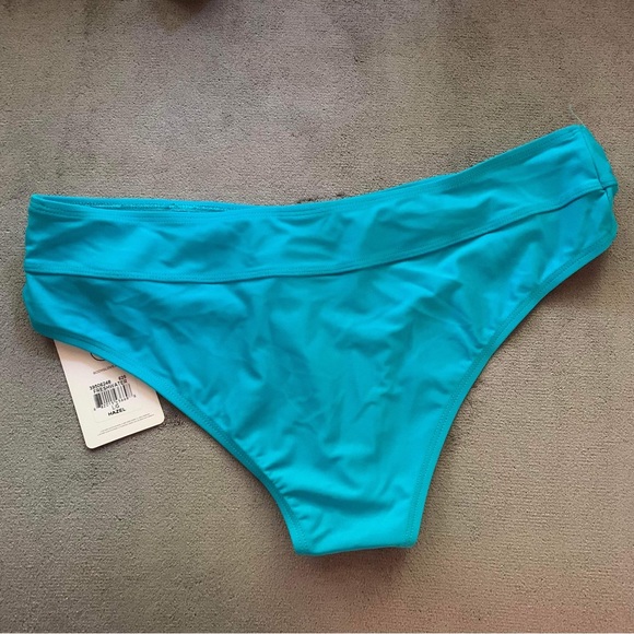 Body Glove Freshwater Bikini Set - Picture 5 of 10